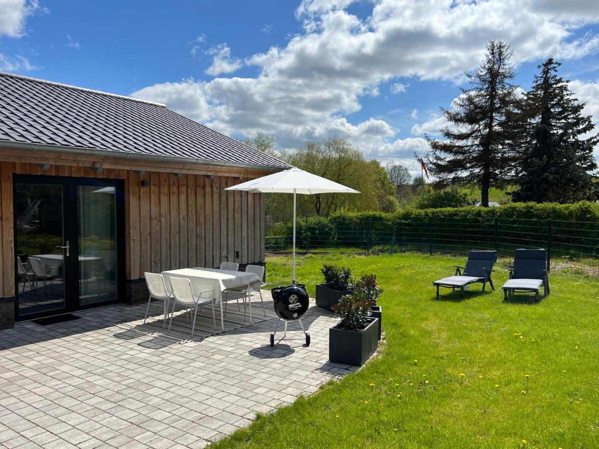 Ferienhaus Auszeit Mit Sauna Schwarz Eksteriør billede