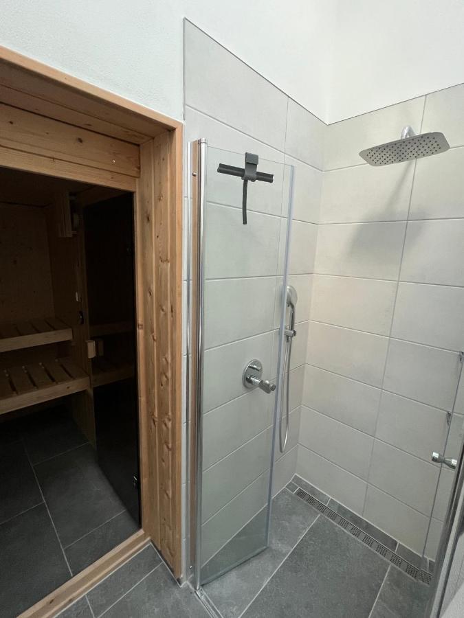 Ferienhaus Auszeit Mit Sauna Schwarz Eksteriør billede