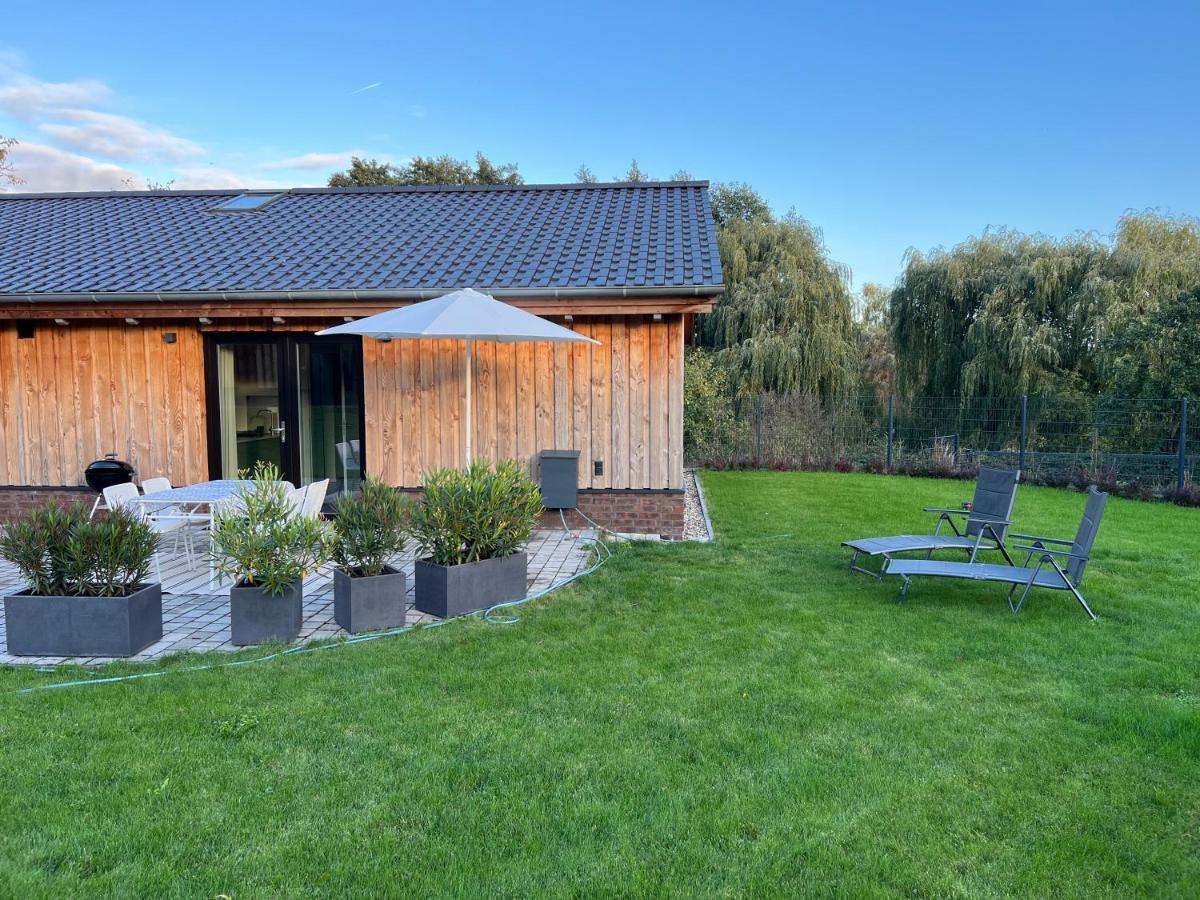 Ferienhaus Auszeit Mit Sauna Schwarz Eksteriør billede